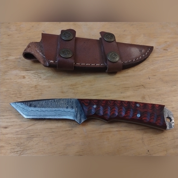 Damascus Other - New Damascus steel blade men's hunting knife with sheath red handle